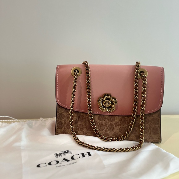 Coach Handbags - Coach pink signature rose bag!